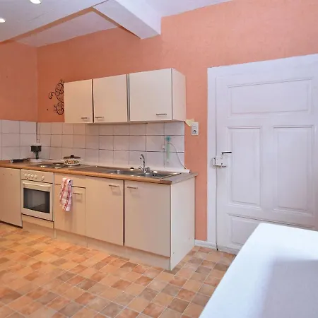 Cosy Ground-floor With Private Terrace In Landau Apartment *