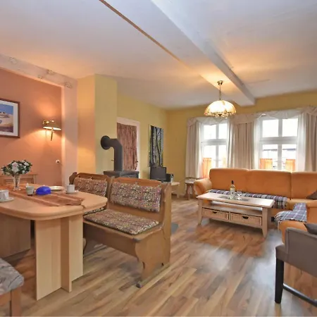 Apartment Cosy Ground-floor With Private Terrace In Landau